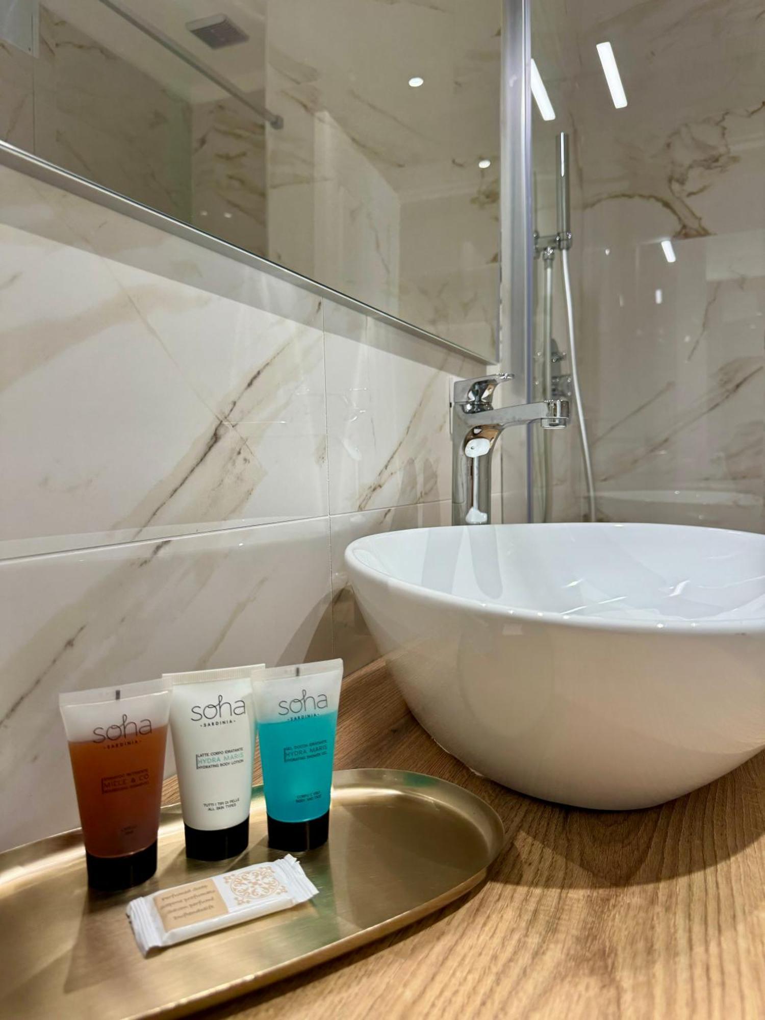 Feel Boutique Rooms Ористано Екстериор снимка