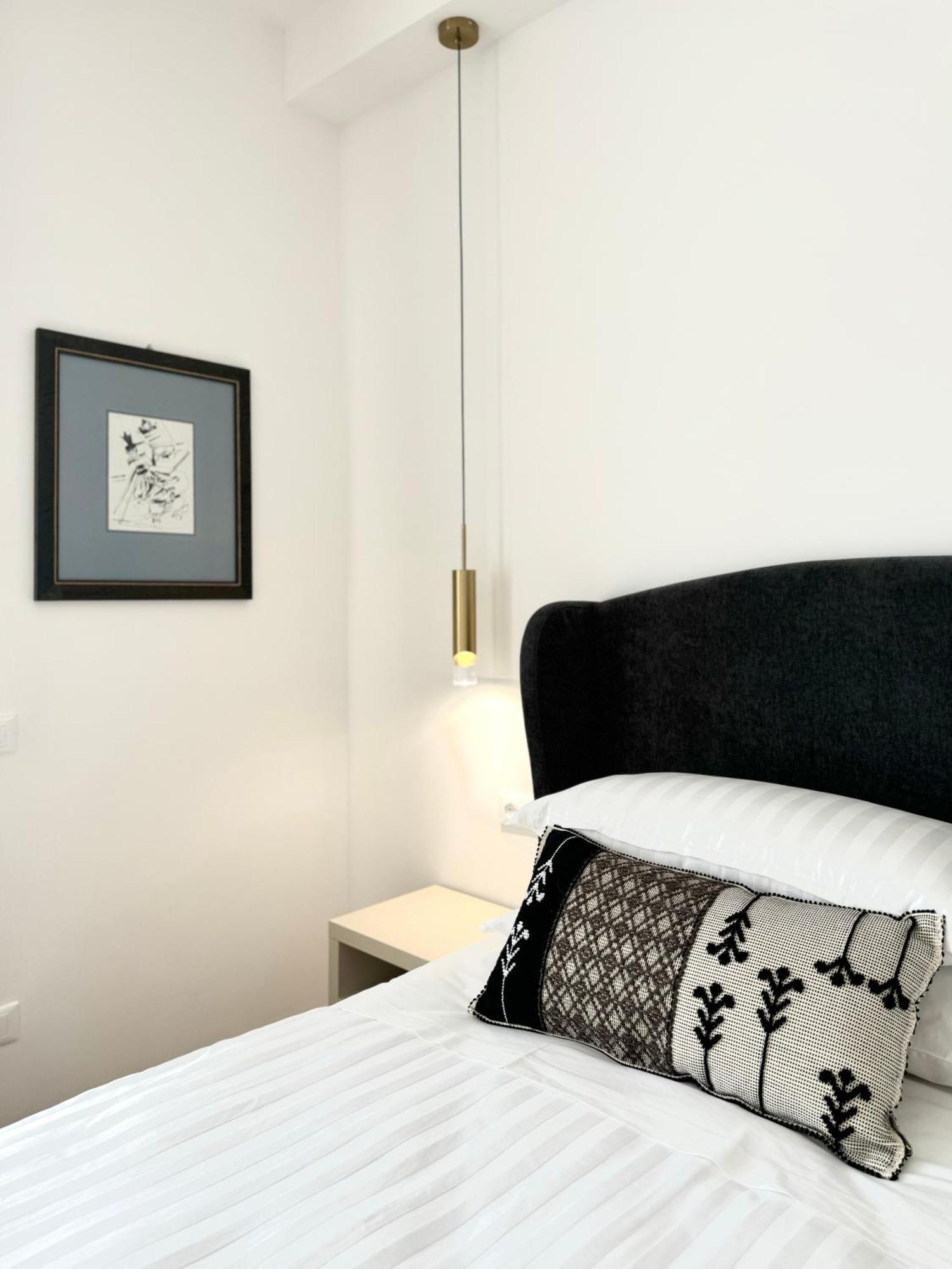 Feel Boutique Rooms Ористано Екстериор снимка