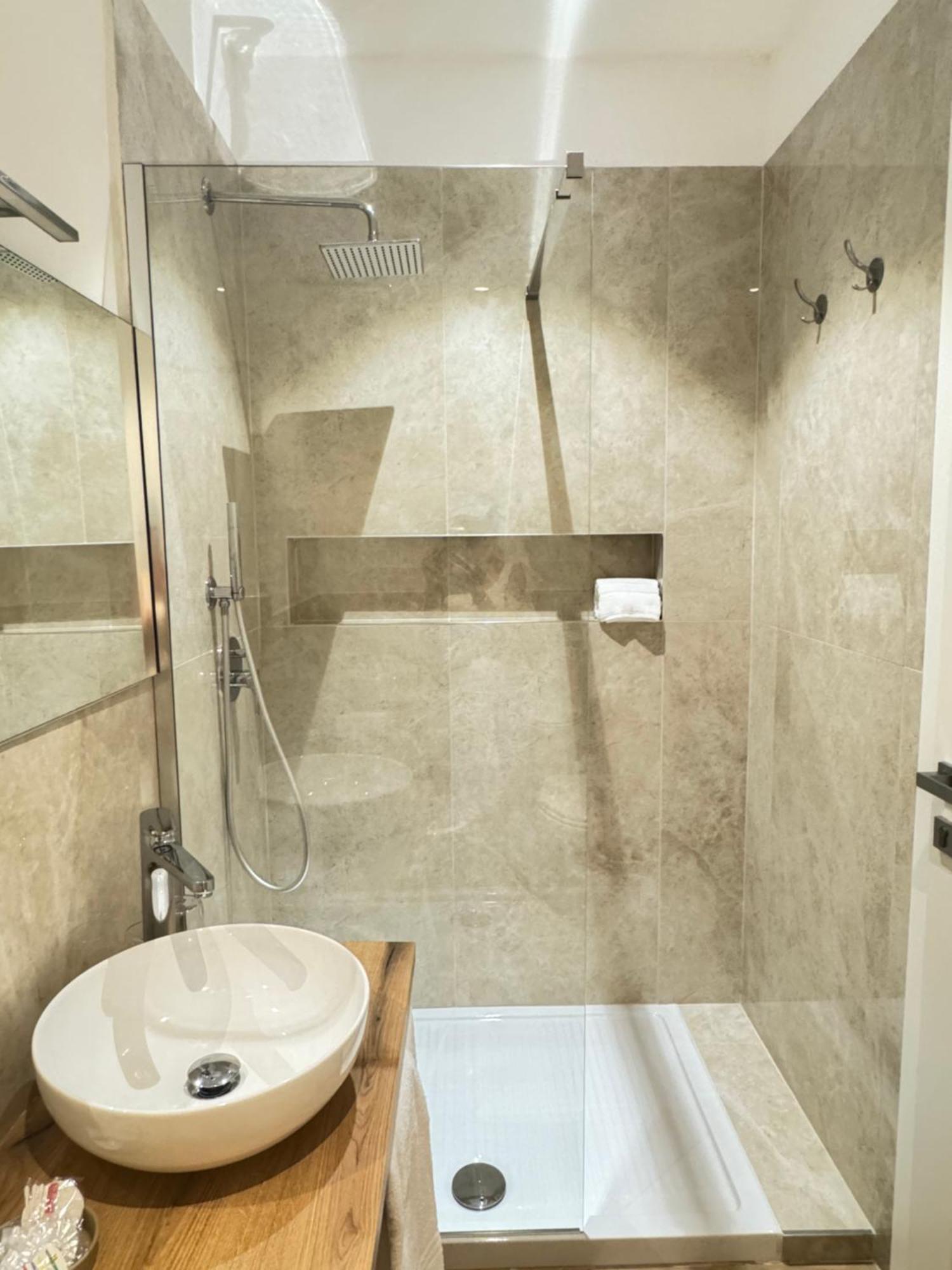 Feel Boutique Rooms Ористано Екстериор снимка