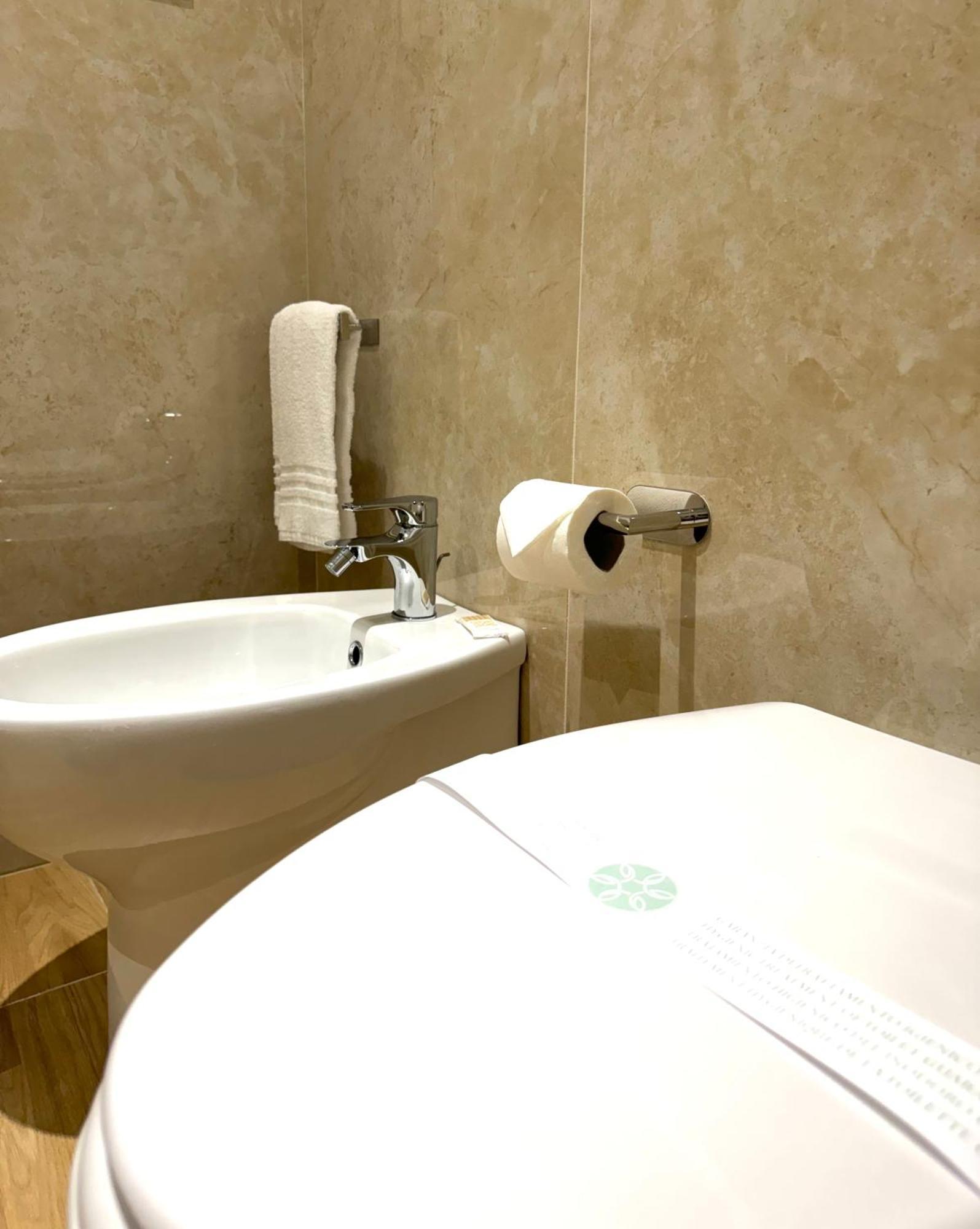 Feel Boutique Rooms Ористано Екстериор снимка