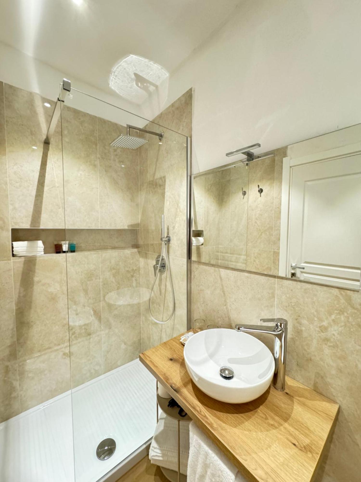 Feel Boutique Rooms Ористано Екстериор снимка
